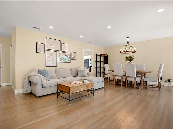 2nd image of 1719 Fernwood Way
