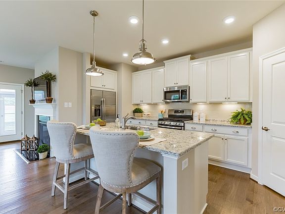 2nd image of 10375 Burroughs Town Lane Gln