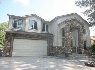 7945 SW Taylors Ferry Rd, Portland, OR 97223