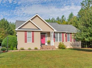 71 Bolling Pl, Scottsville, VA 24590