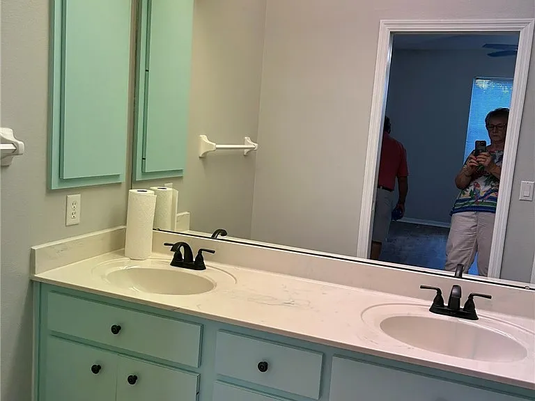 6821 E Queensbury Ln — Photo 5