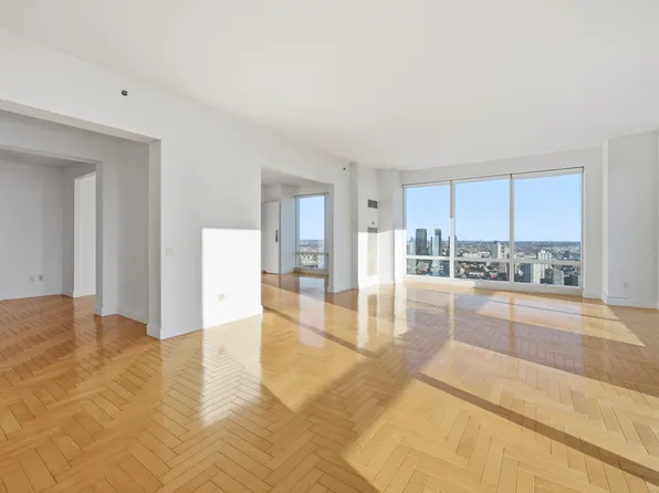 845 United Nations Plaza image 6 of 50