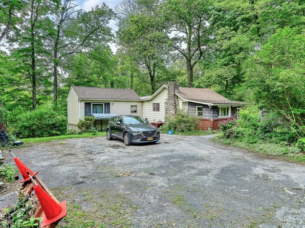 14 Silver Trail, Monroe, NY 10950