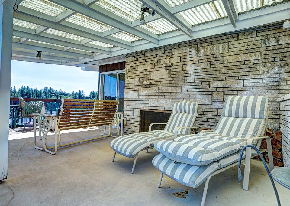 covered deck & fireplace 