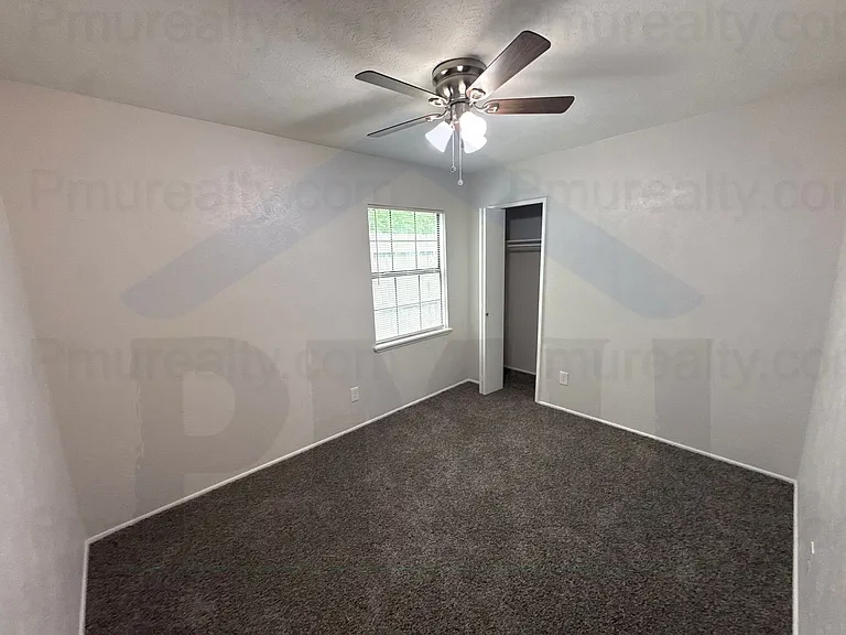 439 Jones St — Photo 14