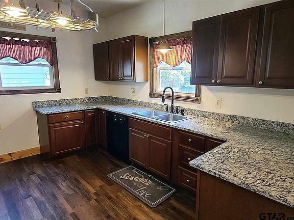 3rd image of 5598 County Road 415 W