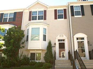 5215 Scott Trl, Robbinsdale, MN 55422