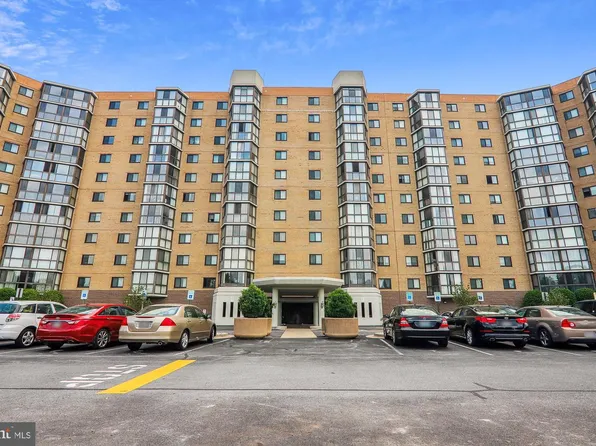 3330 N Leisure World Blvd #5-807, Silver Spring, MD 20906