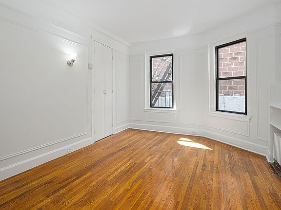 3rd image of 245 W 75th St APT 6D