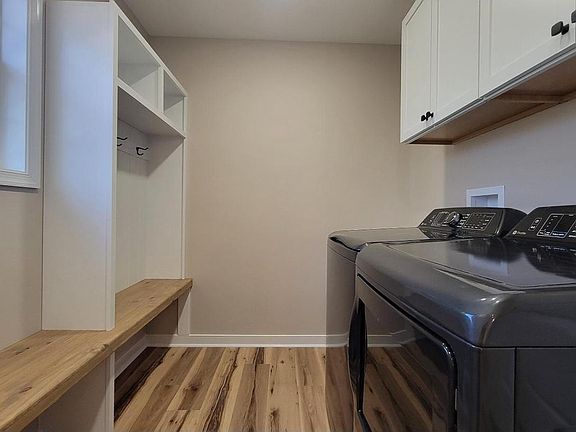 5th image of 14630 Bain Rd