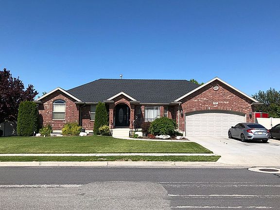 2nd image of 563 N 2625 W