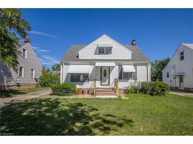 5149 Catherine St photo 1