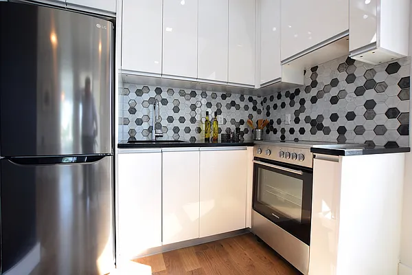 Rented by Joel Scharf, LREB | media 20