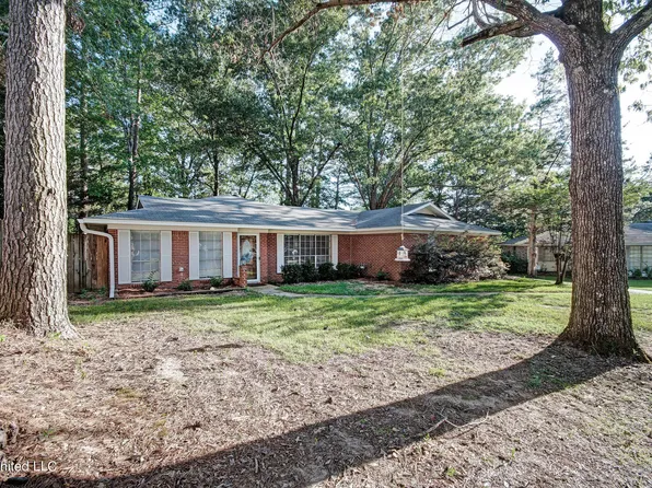 12 Hunters Point, Brandon, MS 39042