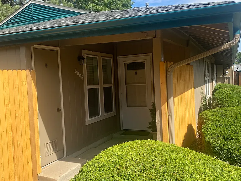 6006 S Willow Way — Photo 1