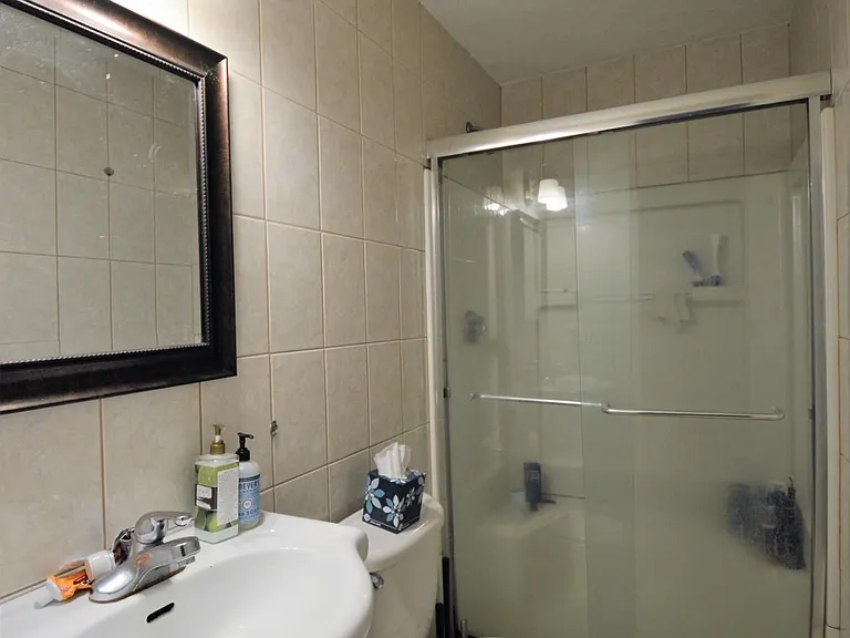 77 Thatcher St #201 — Photo 7