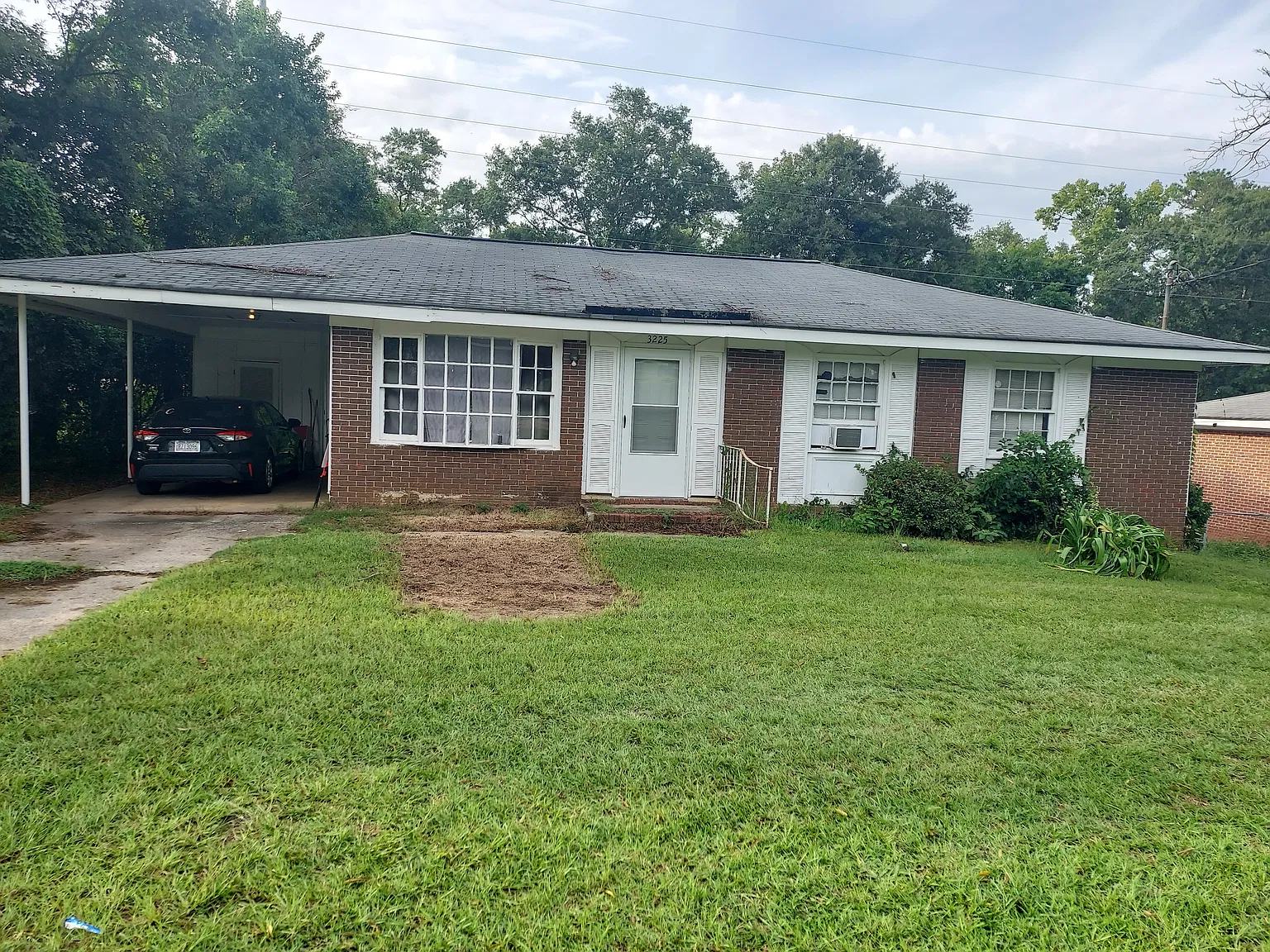 3225 Ohara Dr N — Photo 1
