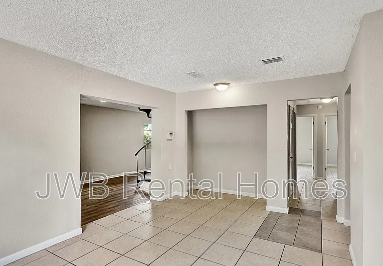 1943 Hardee St #1 — Photo 11