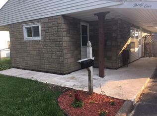 31 Gentle Rd, Levittown, PA 19057