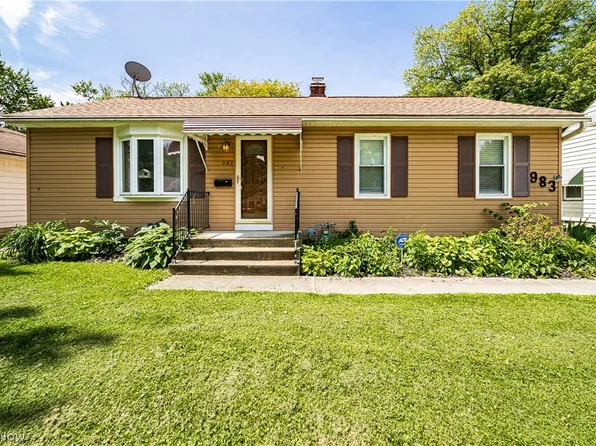 983 N State St, Painesville, OH 44077
