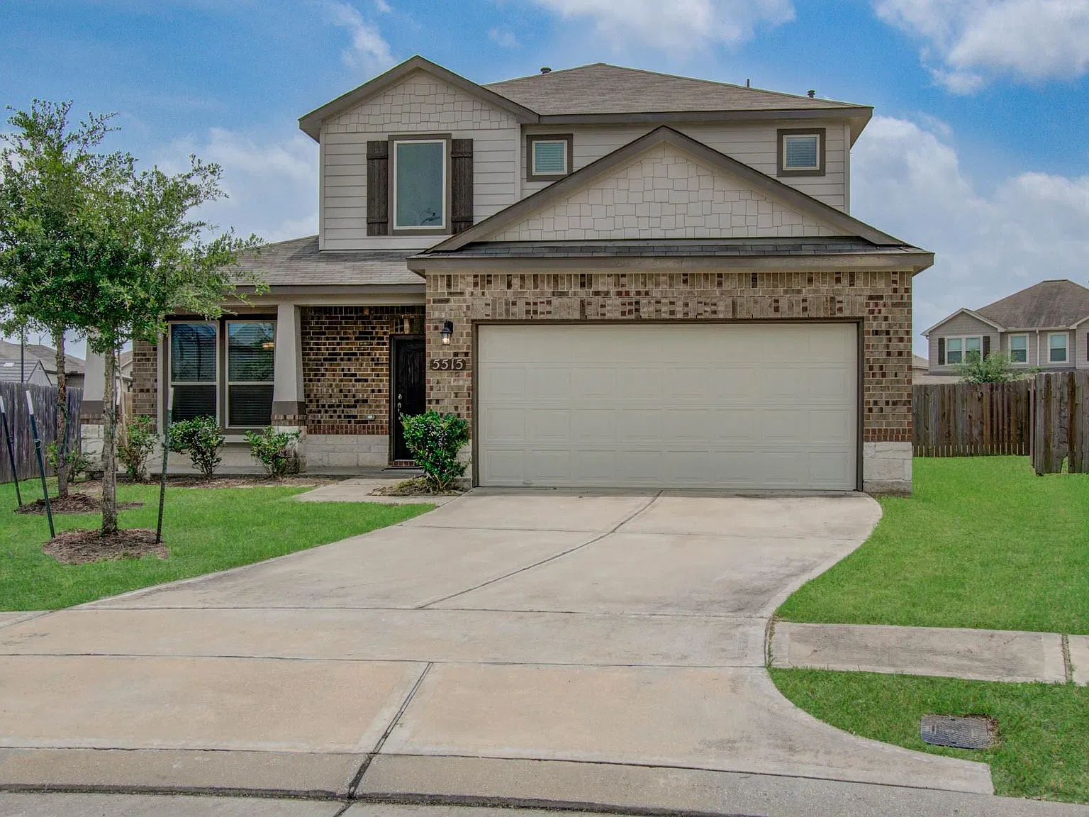 4 bed, 2.5 bath, 2173 sqft, $2,300 — Photo 1