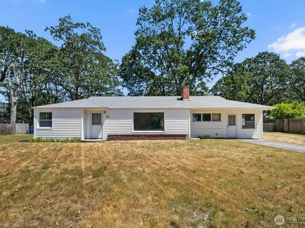 31 Crescent Cir SW, Lakewood, WA 98499