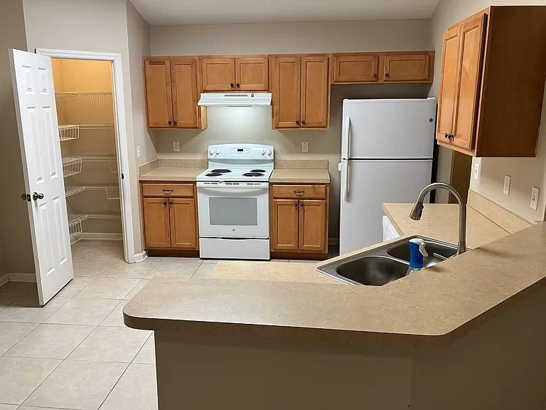 Kitchen 01