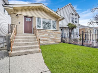 2107 N Kenneth Ave, Chicago, IL, 60639