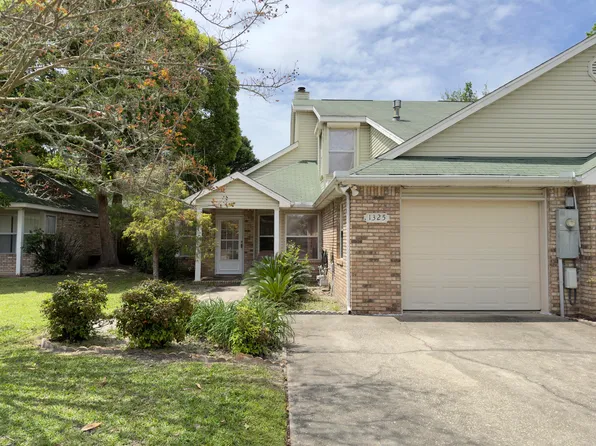 1325 White Blossom Ln, Fort Walton Beach, FL 32548