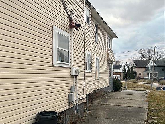 2nd image of 529 Milton St