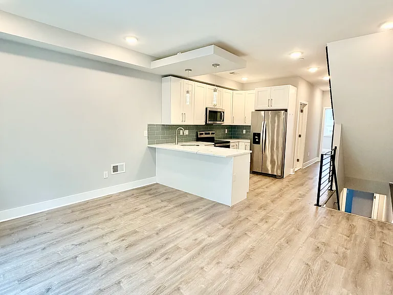 1302 N Marshall St #1 — Photo 1