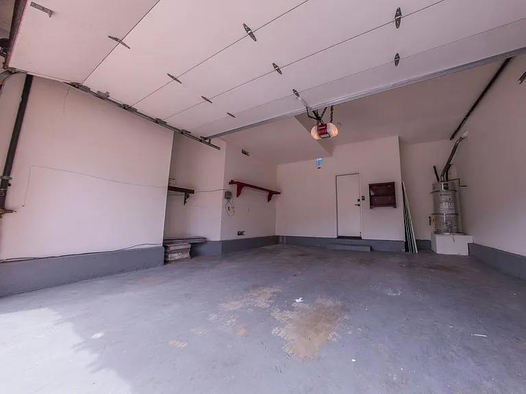 9756 Keeneland Row — Photo 32