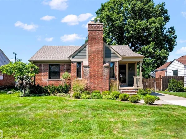 912 Cedar Hill Dr, Royal Oak, MI 48067