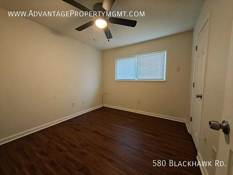 580 Blackhawk Rd — Photo 7