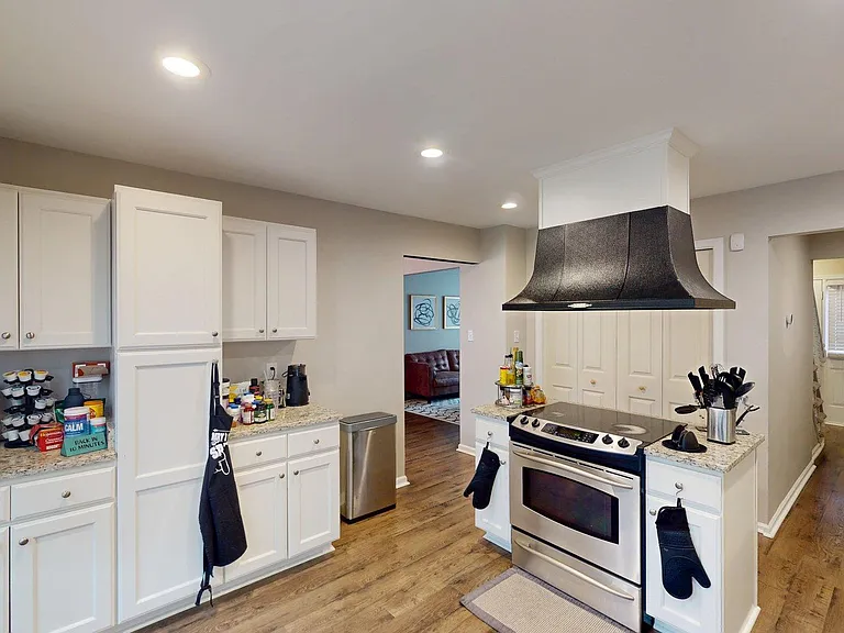 4936 Fountain Hall Dr — Photo 11