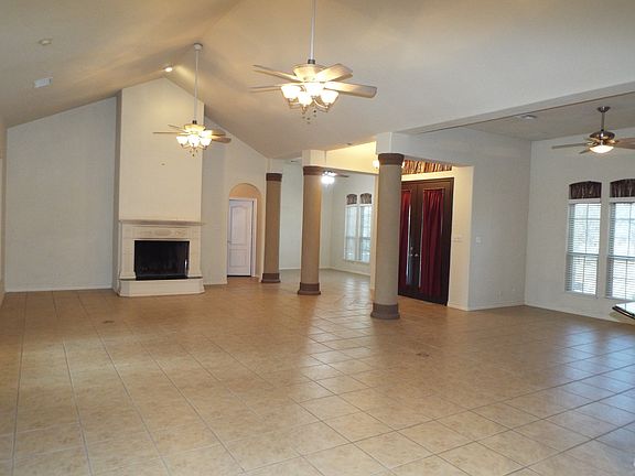 4th image of 414 Shannon Ridge Dr