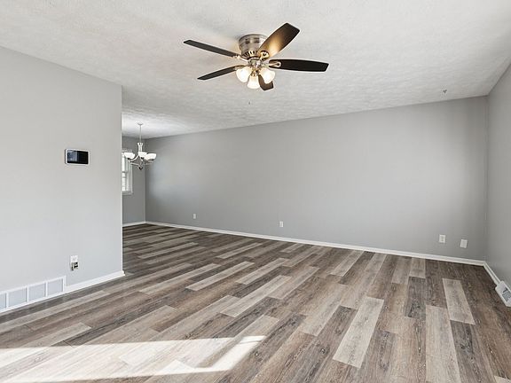 5th image of 5005 N 114th St