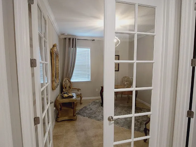 139 Maraviya Blvd — Photo 5