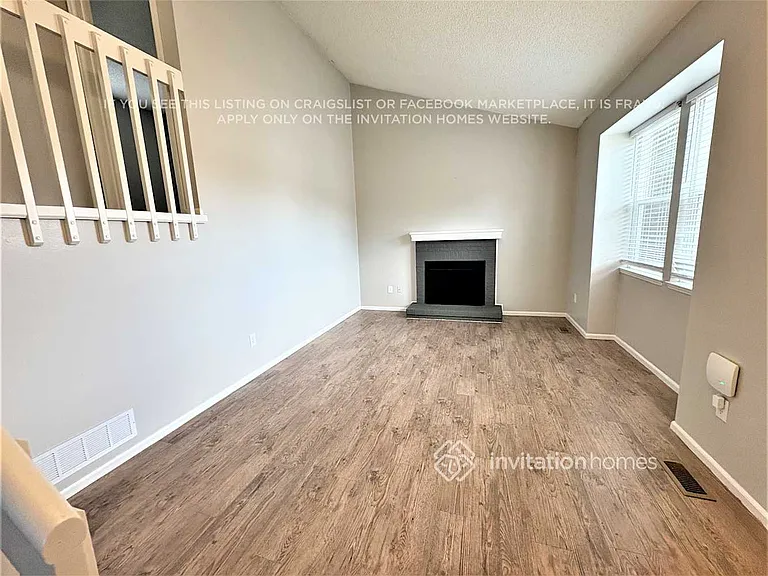 5731 W 75th Pl — Photo 4