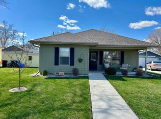 922 Blaine St, Norfolk, NE 68701