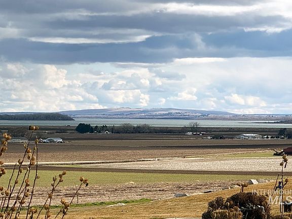 4th image of 15465 Syrah Ct