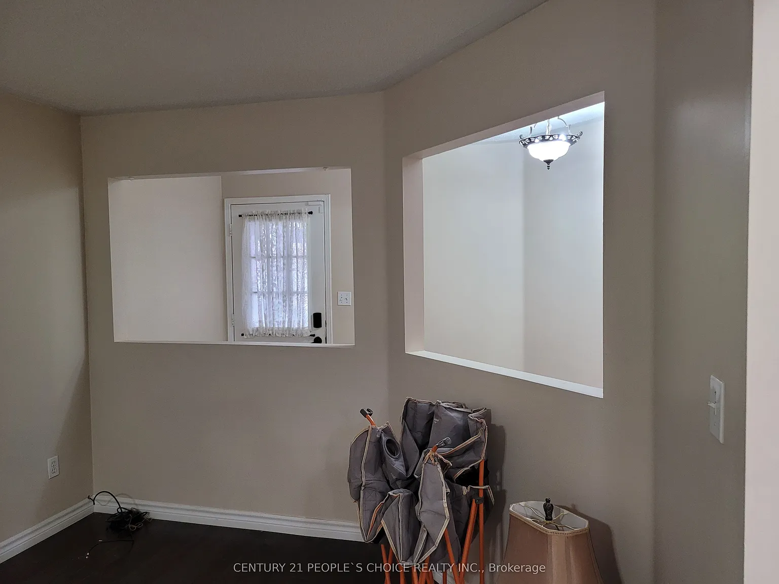 4 bed, $2,825 — Photo 2