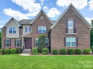 509 Pine Needle Ct, Matthews, NC 28104