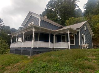 133 State St, Nicholson, PA 18446