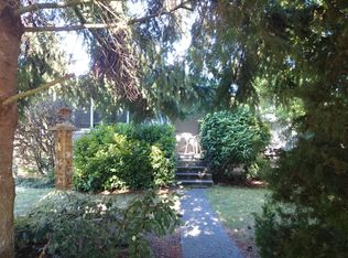 3433 38th Ave SW, Seattle, WA 98126