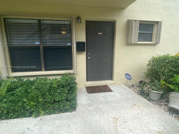 10055 NW 4th St #103