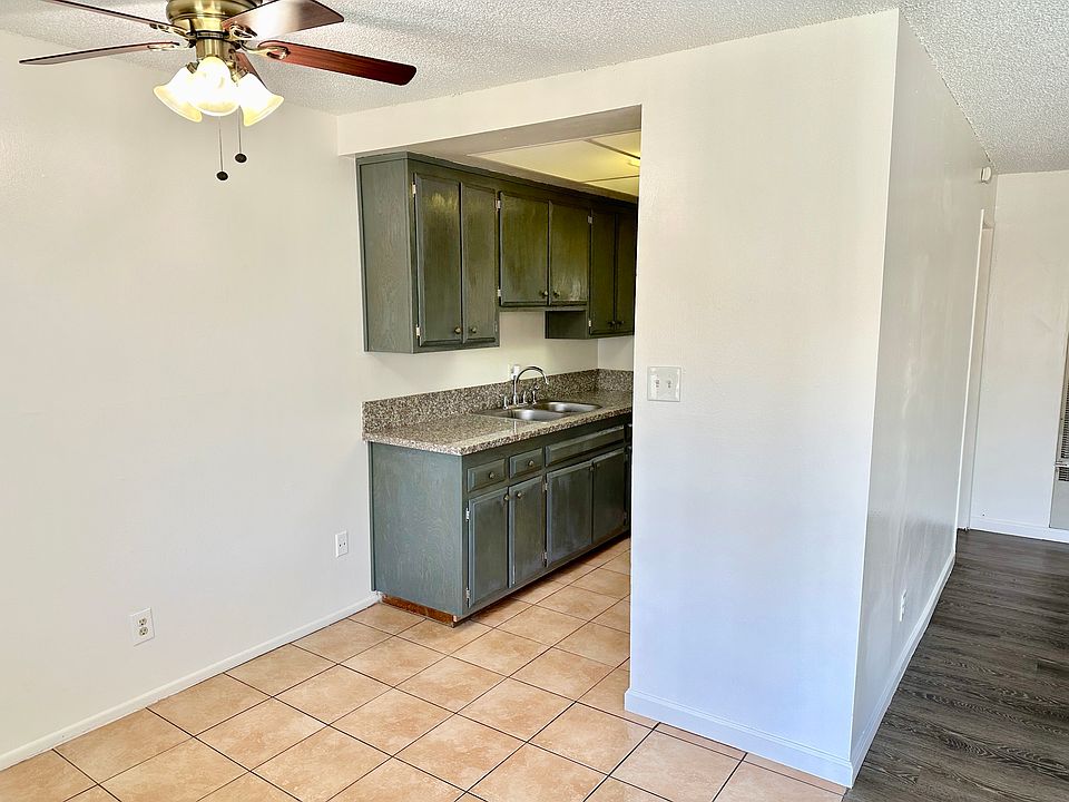 Kitchen and dining area.