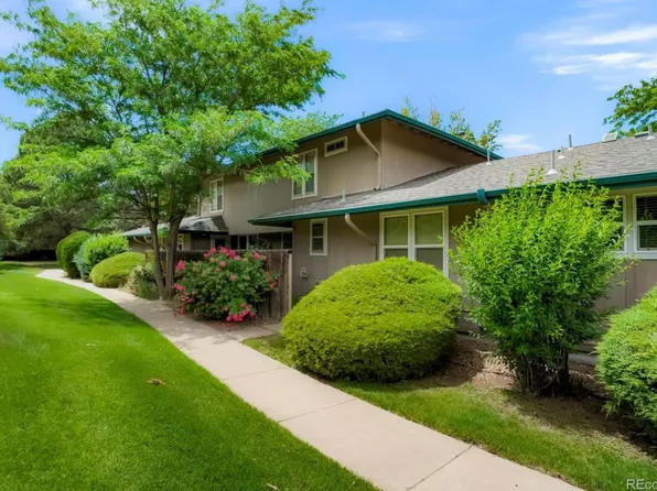 8707 E Roundtree Ave, Greenwood Village, CO 80111