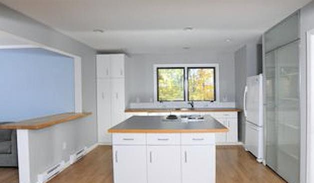 2nd image of 310 Erskine Rd #A