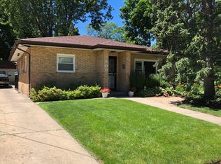 809 Porter St, Waukegan, IL 60085